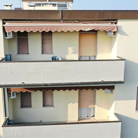 Residence 3 D Lido di Spina Exteriör bild